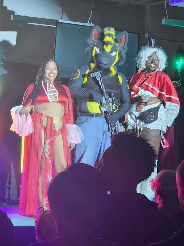 Oppaicon cosplay contest