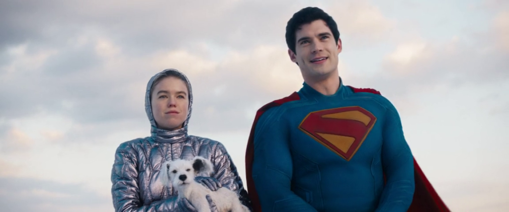 Clark Kent talking to Kara